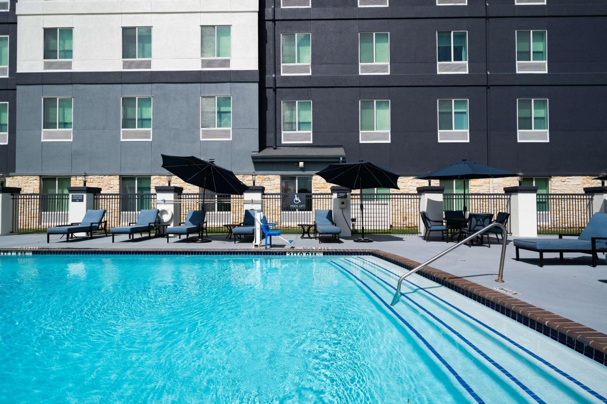 Hilton Garden Inn Houston/Clear Lake Nasa Webster Dış mekan fotoğraf